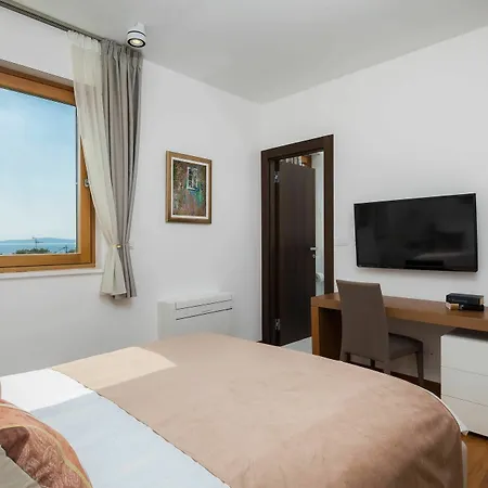 Affittacamere Alba 4*