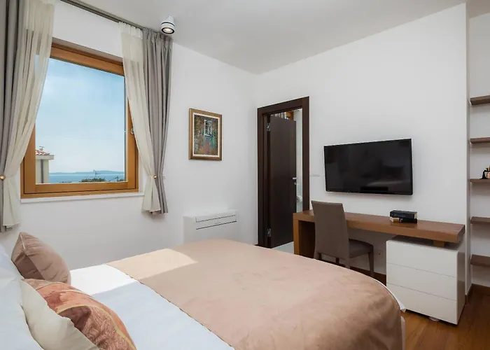 Gostinjska kuća Alba 4*